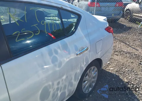 2015 Nissan Versa 1.6 S/1.6 S+/1.6 Sl/1.6 Sv из США, поврежденный, VIN 3N1CN7AP2FL842288